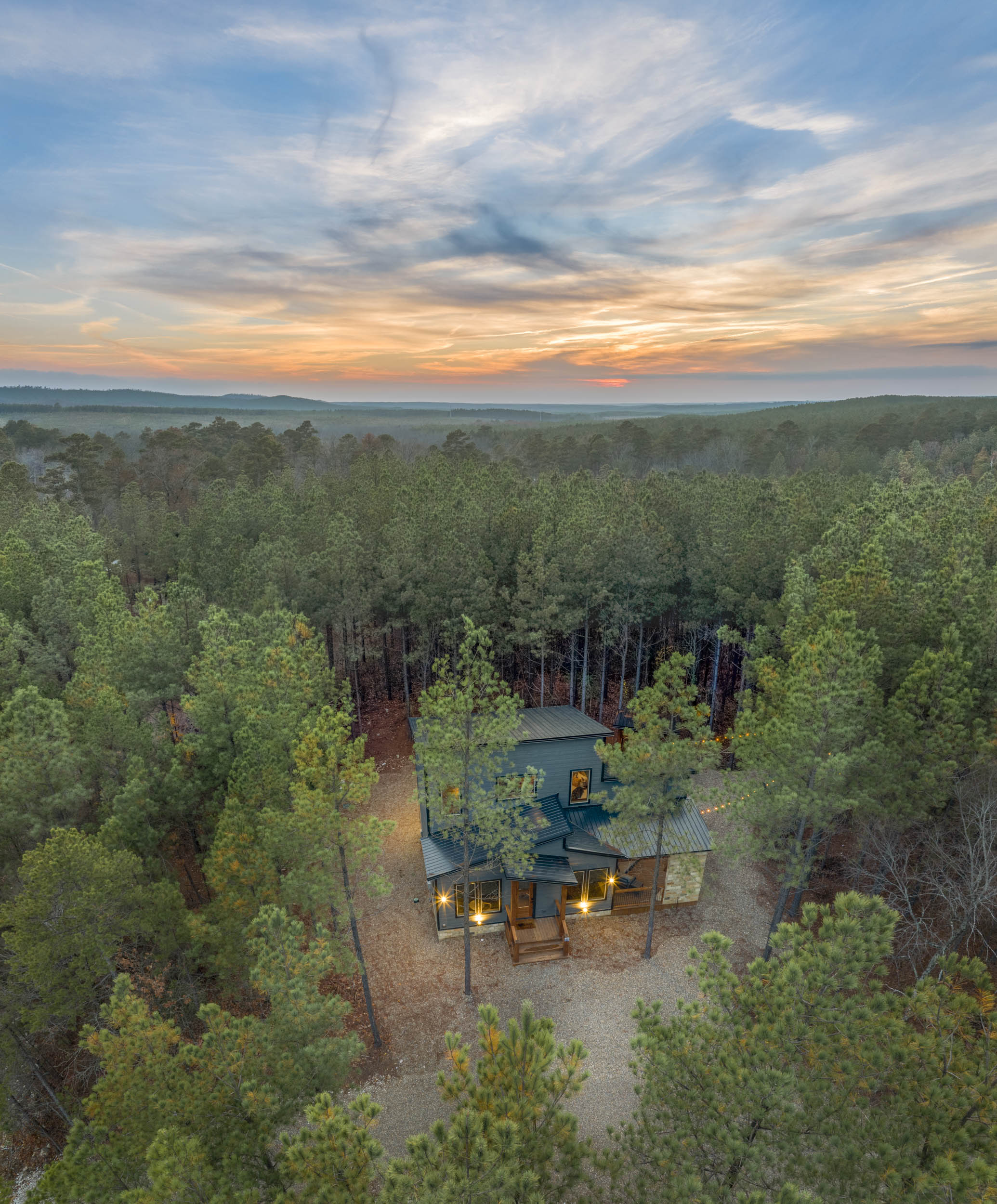 Book Broken Bow Vacation Rentals from Vacana Broken Bow Cabins